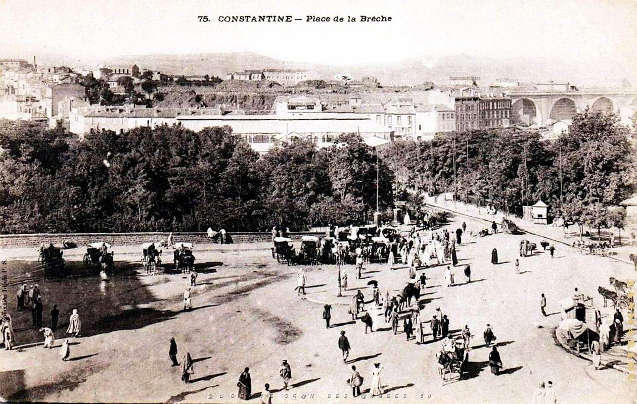Constantine - Place de la Breche vue generale.jpg